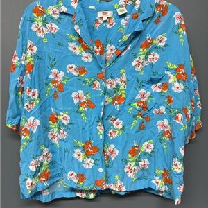 Levi's Blue Floral Button Down Shirt